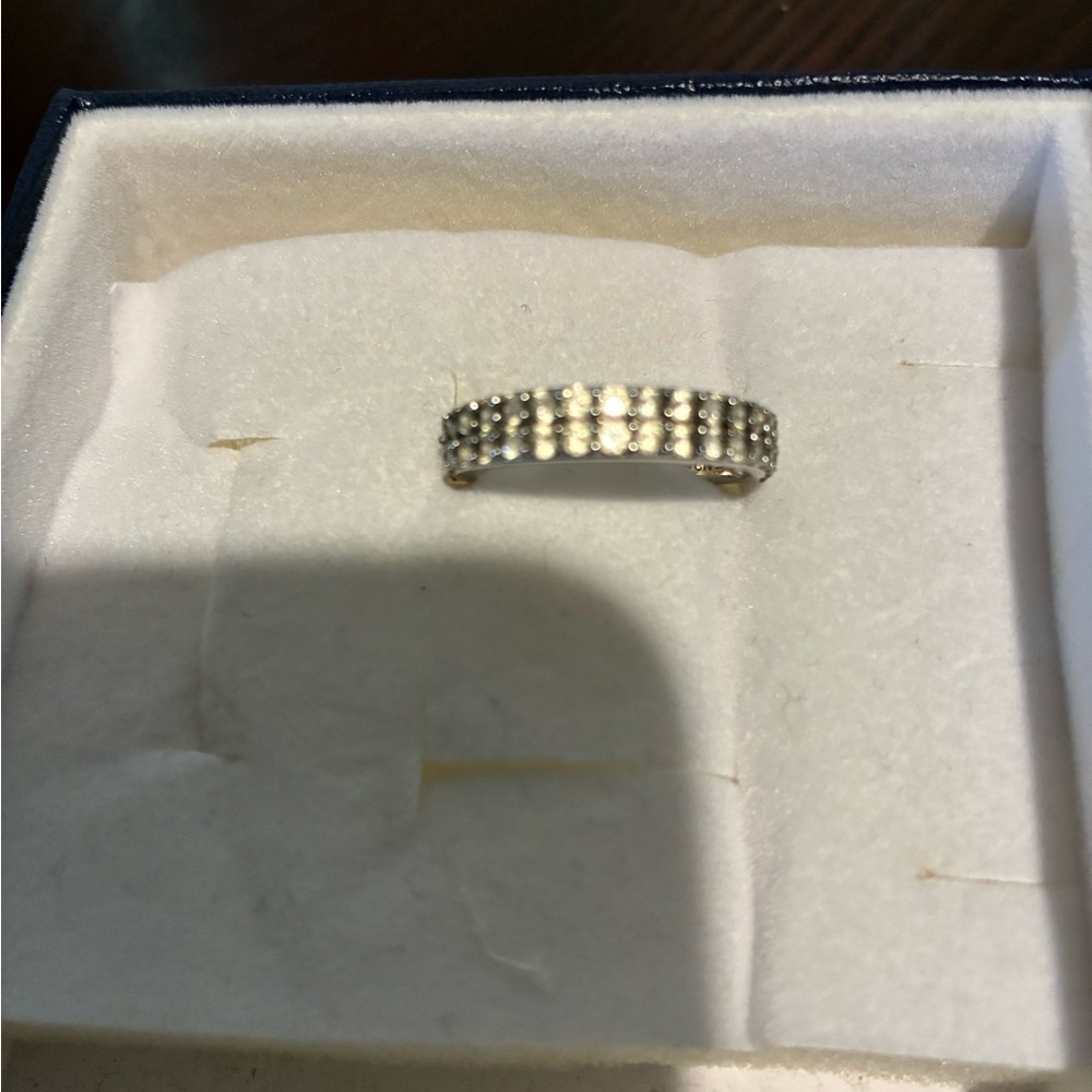Elegant Sterling Silver Women's Ring